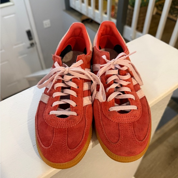 Adidas Spezial Pink Shoes - Picture 2 of 6